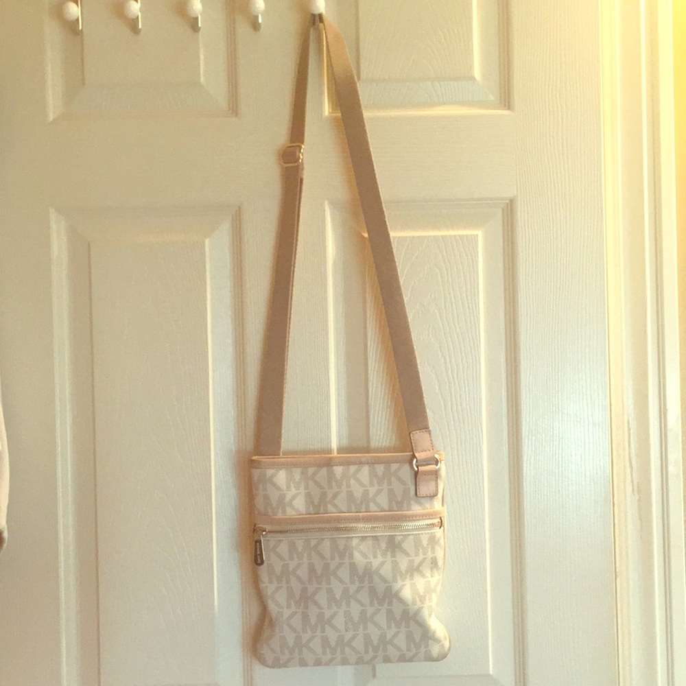 Michael Kors satchel purse